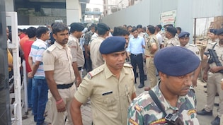 मुजफ्फरपुर अस्पताल अग्निकांड: हॉस्पिटल के 3 कर्मचारी गिरफ्तार, मृतकों का आंकड़ा 6 तक पहुंचा