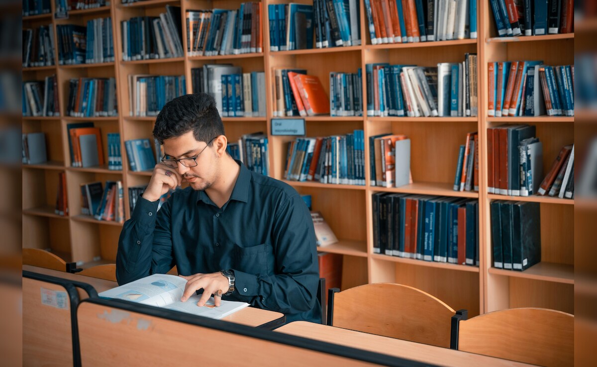 B.Tech in IT या  B.Tech in Cyber Security: कौन सा कोर्स बेहतर