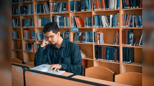 B.Tech in IT या  B.Tech in Cyber Security: कौन सा कोर्स बेहतर