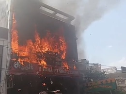 LIVE: लखनऊ अग्निकांड में 3 गिरफ्तार, 4 अफसर सस्पेंड, CM योगी ने लिया एक्शन
