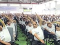 नागपुर में &lsquo;चेयर योग&rsquo; का बड़ा आयोजन, कर्मचारी और परिवारों ने मिलकर बनाया रिकॉर्ड