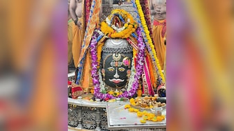 मस्तक पर श्री राम का नाम और वैष्णव तिलक, बाबा महाकाल की भव्य भस्म आरती हुई संपन्‍न
