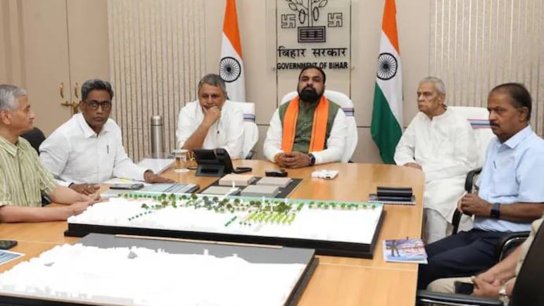 बिहार सरकार का बड़ा फैसला: कर्मचारियों की लगेगी बायोमेट्रिक हाजिरी, अनुपस्थित दिखे तो कटेगी सैलरी