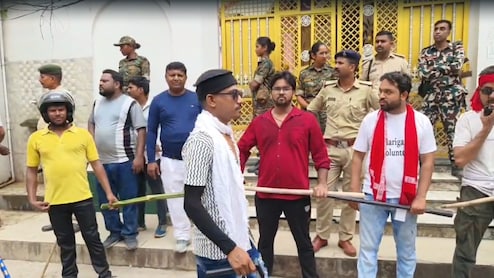 मोहर्रम पर दिखी हिंदू-मुस्लिम एकता की मिसाल, कटिहार में दिखी ह्यूमन चेन