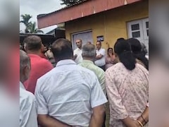 कर्नाटक: हाथी के हमले में  पूर्व IPS अधिकारी की पत्नी की मौत, इलाज के दौरान तोड़ा दम