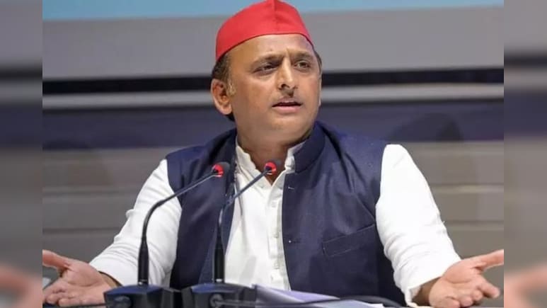 अखिलेश यादव की बेटी पर आपत्तिजनक पोस्ट पर भड़की सपा, थाने पर धरना-प्रदर्शन