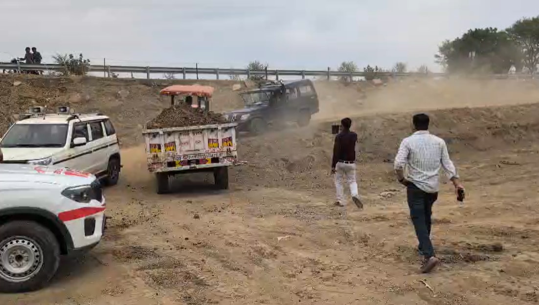 Illegal Mining: शिवपुरी में तहसीलदार का छापा