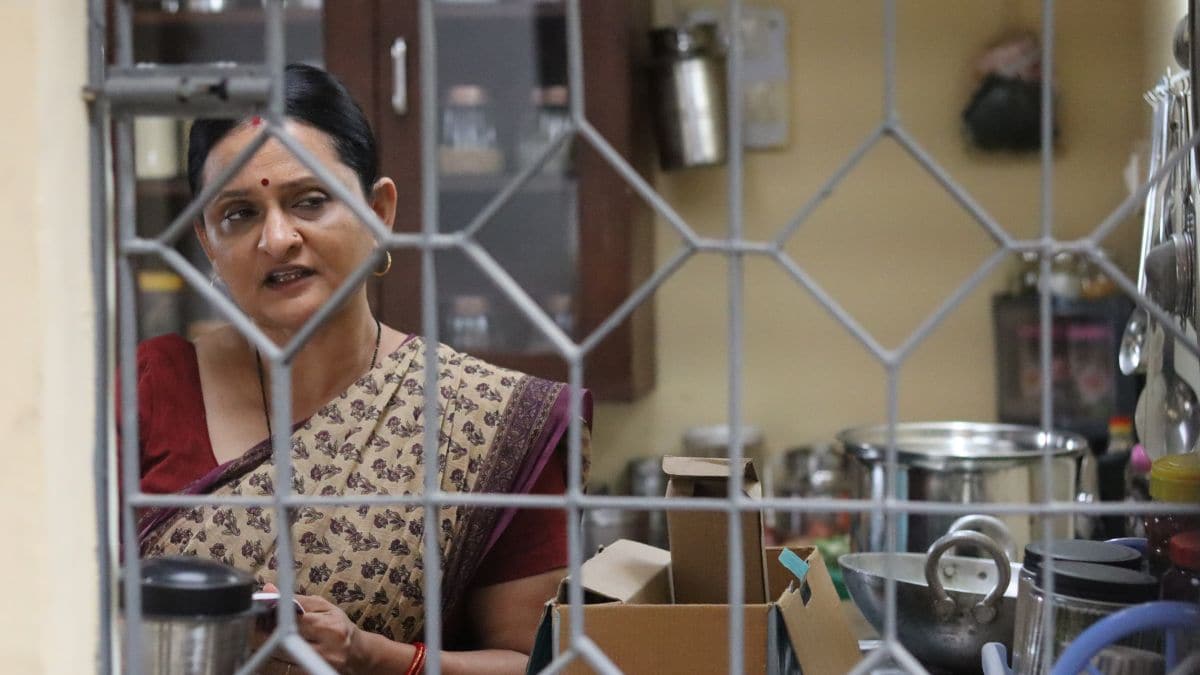 Gullak 5 Review: Geetanjali Kulkarni Is The MVP Even When She's Cooking Tehri