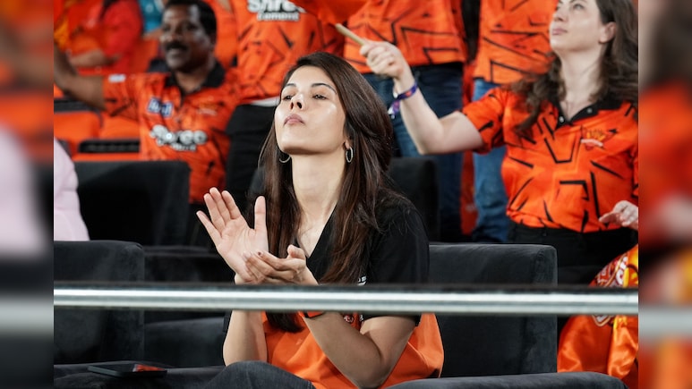IPL मैचों में सुर्खियां बटोरनी वाली SRH की मालकिन काव्या मारन कितनी पढ़ी लिखी हैं?