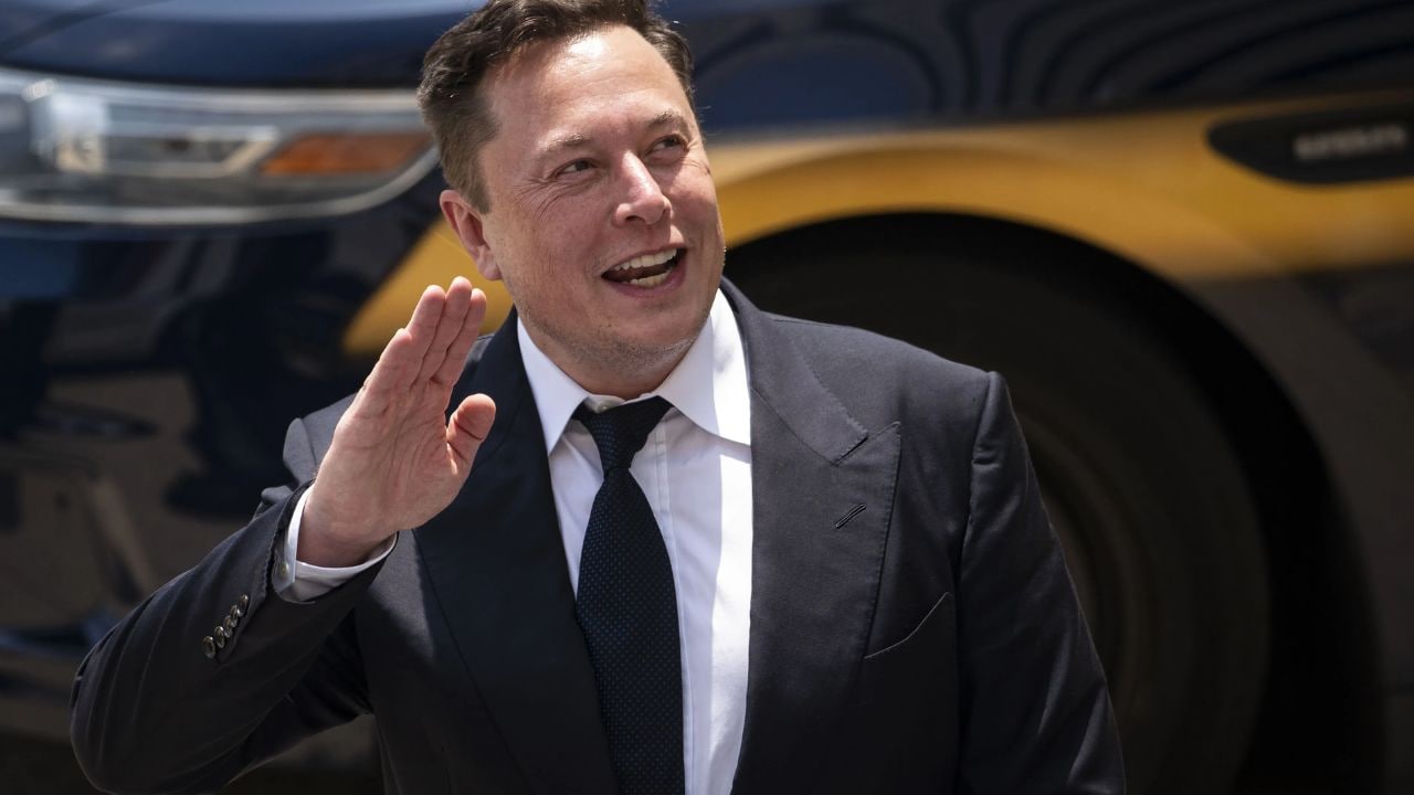 elon musk becomes first trillionaire after spacex ipo elon musk becomes first trillionaire after spacex ipo