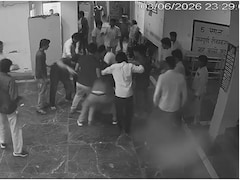 इलाज कराने आए थे, बवाल कर गए; नूंह के सरकारी अस्पताल में लाठी-डंडों से स्टाफ की पिटाई का वीडियो वायरल
