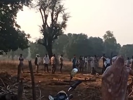 सीधी में घर में सो रहे पति-पत्नी को हाथियों ने कुचला, शव क्यों नहीं उठा रहे ग्रामीण&nbsp;