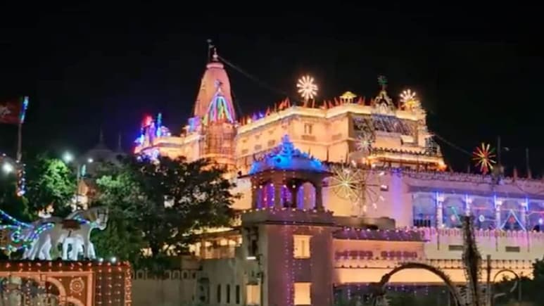 राम मंदिर के बाद अब मथुरा के कृष्ण मंदिर में भी चंदा चोरी पर रार, फलाहारी महाराज ने सीएम से की CBI जांच की मांग