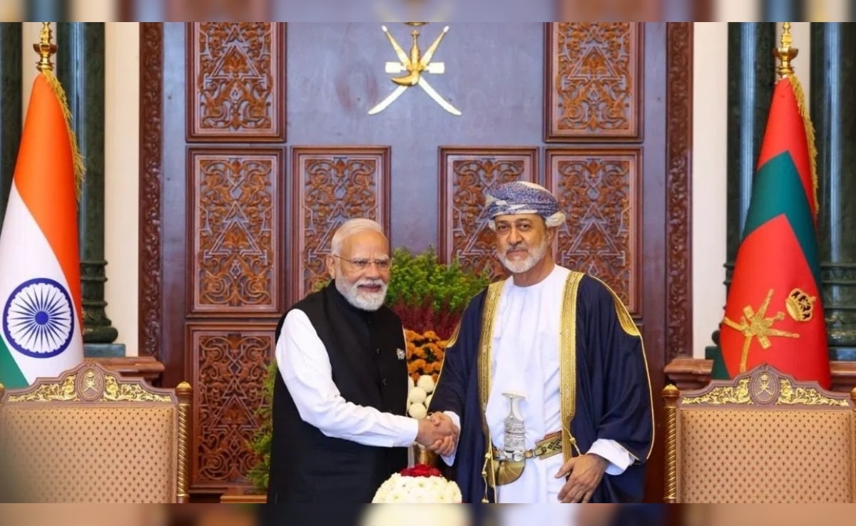 India-Oman CEPA: भारत-ओमान के बीच डील आज से लागू, कपड़ा, जेम्स-ज्वैलरी और फार्मा सेक्‍टर को ऐसे होगा फायदा  