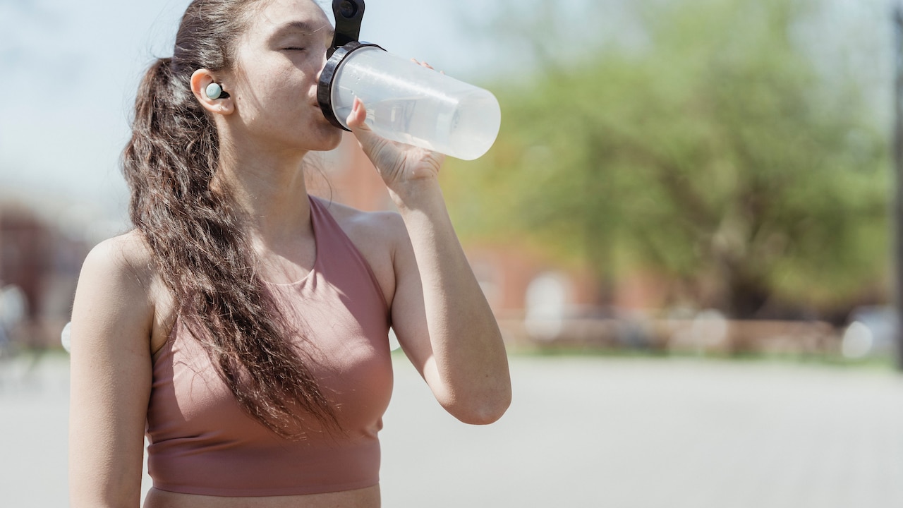 Top 10 Whey Protein Mistakes That Can Cause Bloating, Bad Taste Or Waste Of Money Top 10 Whey Protein Mistakes That Can Cause Bloating, Bad Taste Or Waste Of Money