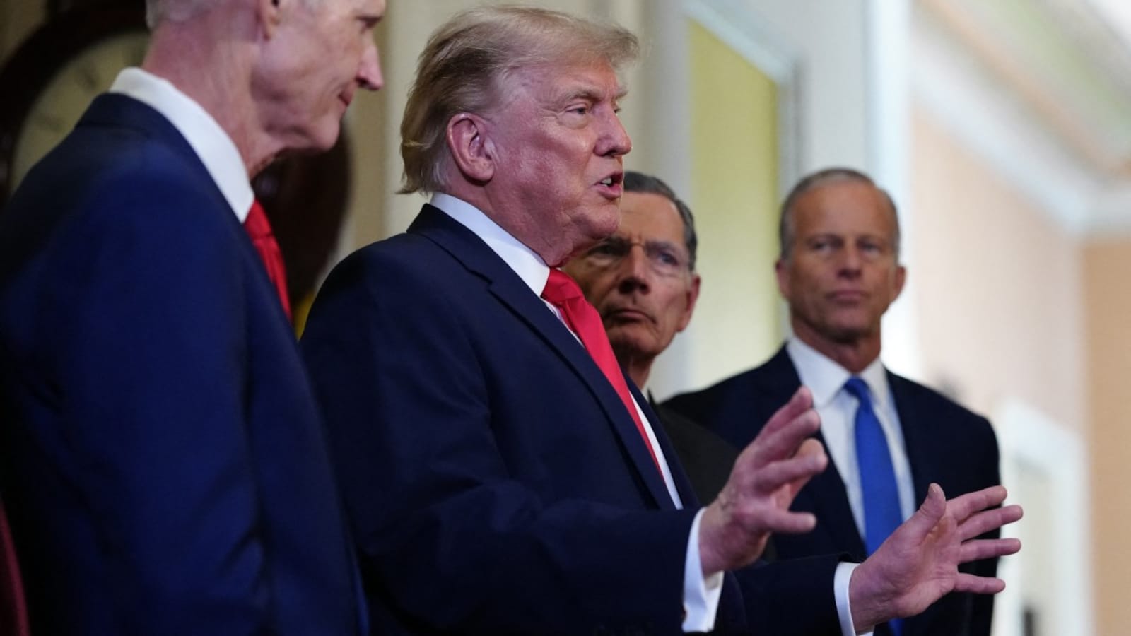 Donald Trump Clashes With Republicans Over Iran War