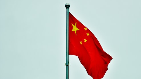 China's Frontier Industries Trigger Investment Frenzy, Lift Bubble Risk