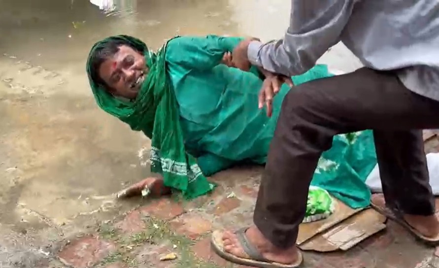 Video: RJD Leader Calls Lalu Yadav "Nelson Mandela," Falls Off JCB Digger