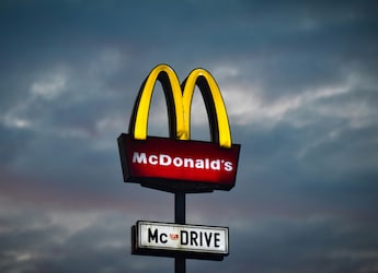 https://food.ndtv.com/news/mcdonalds-is-americas-favourite-fast-food-chain-and-this-dish-plays-a-big-role-11648163