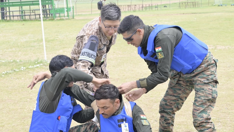 मंगोलिया में भारतीय सेना का दम, युद्धाभ्यास के साथ खेल मैदान में भी दिखाया जज्बा