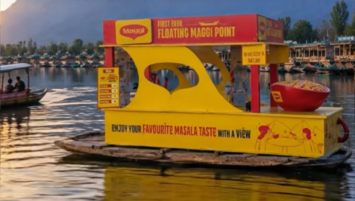 'Next-Level Pahadon Wali Maggi': Floating Maggi Point Now On Dal Lake, Kashmir
