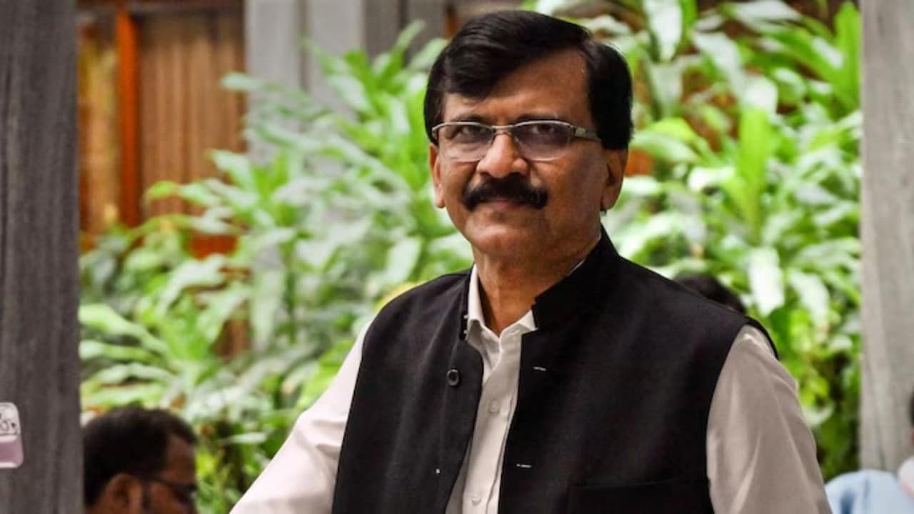 मंत्री पद के लिए 6 सांसदों में मची है कलह, हर साल लेंगे 25 करोड़; संजय राउत का नया दावा
