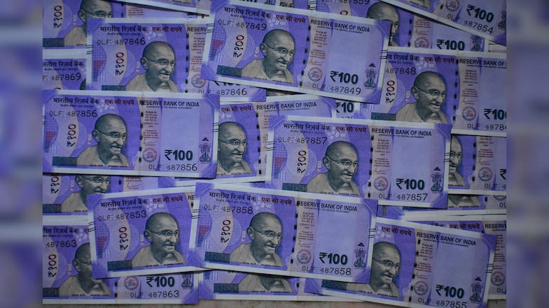 Rs 25,000 SIP vs Recurring Deposits: Which One Would Give You A Bigger Corpus In 5, 10, 20 Years?