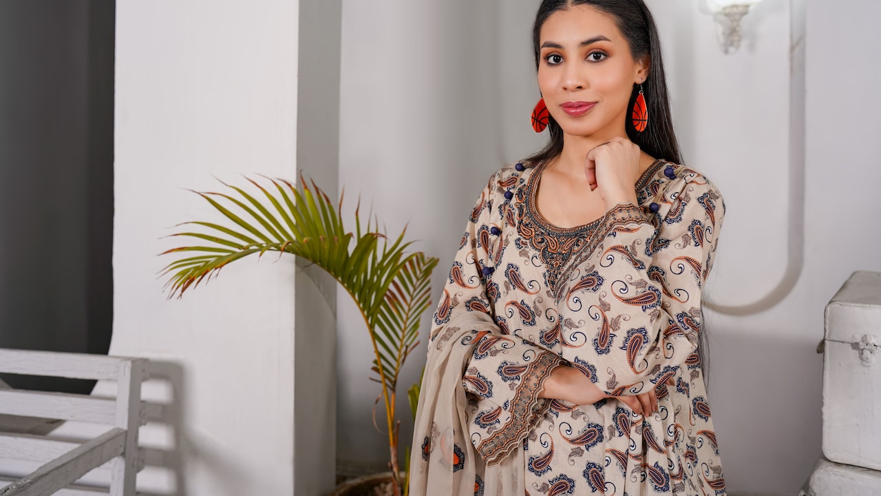 Myntra End Of Reason Sale: Rain & Rainbow And Ambraee Ethnic Picks Myntra End Of Reason Sale: Rain & Rainbow And Ambraee Ethnic Picks