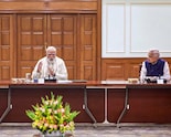 PM Modi Meets EAC Members, Discusses Measures To Boost Economic Growth Amid Global Turmoil