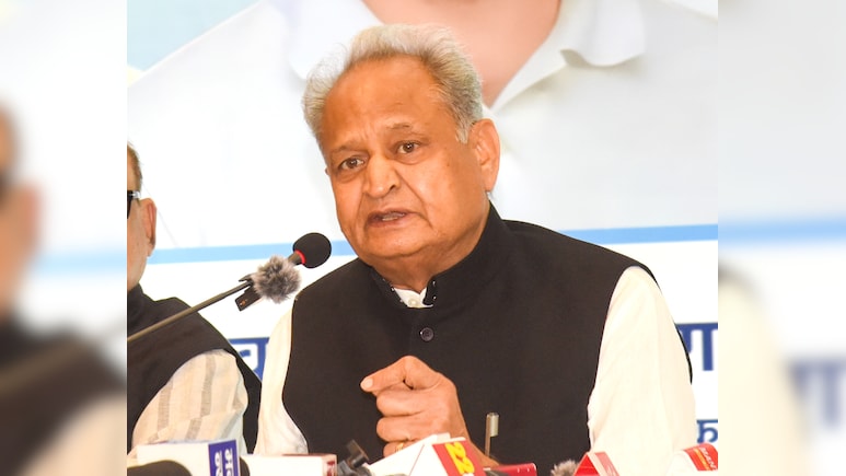 सियासत के जादूगर का बेटा बनेगा मैजिशियन? अशोक गहलोत ने बेटे और पोती को दी ये सलाह