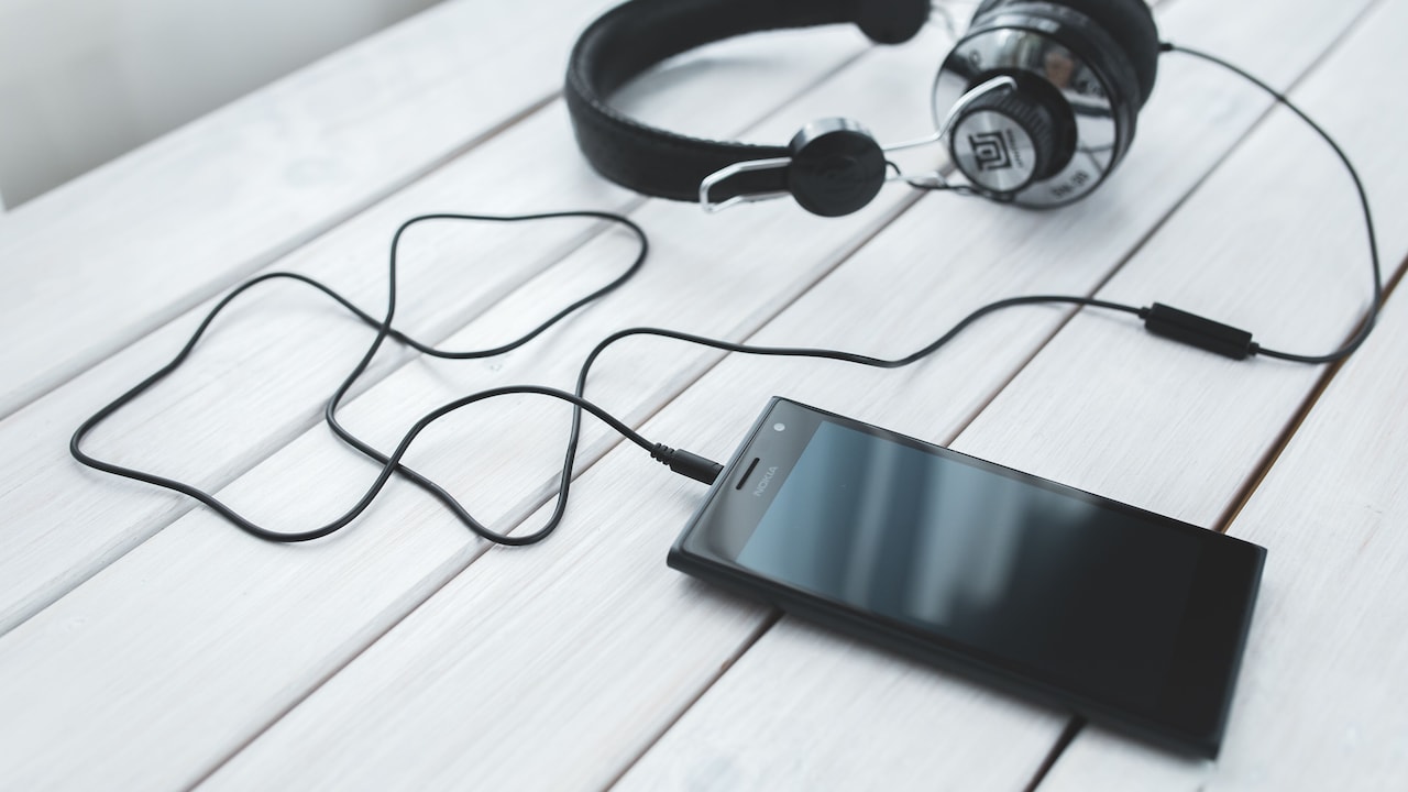 Wired Headphones Hurting Your Ears? Fit And Cushioning Basics