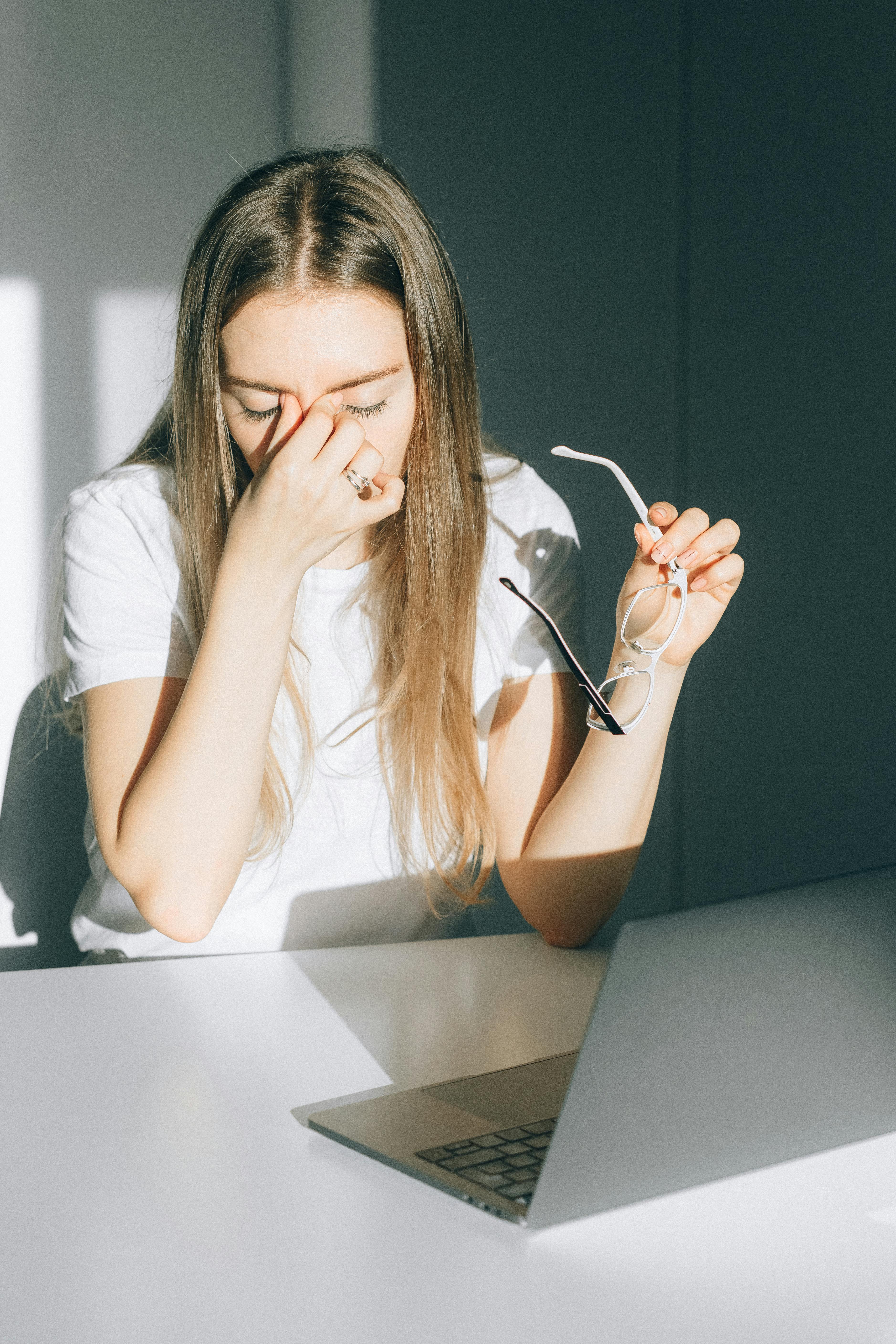 Causes Of Headaches During Summers