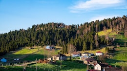 Why Backpackers Are Choosing Kalga Village Over Kasol In Himachal's Parvati Valley