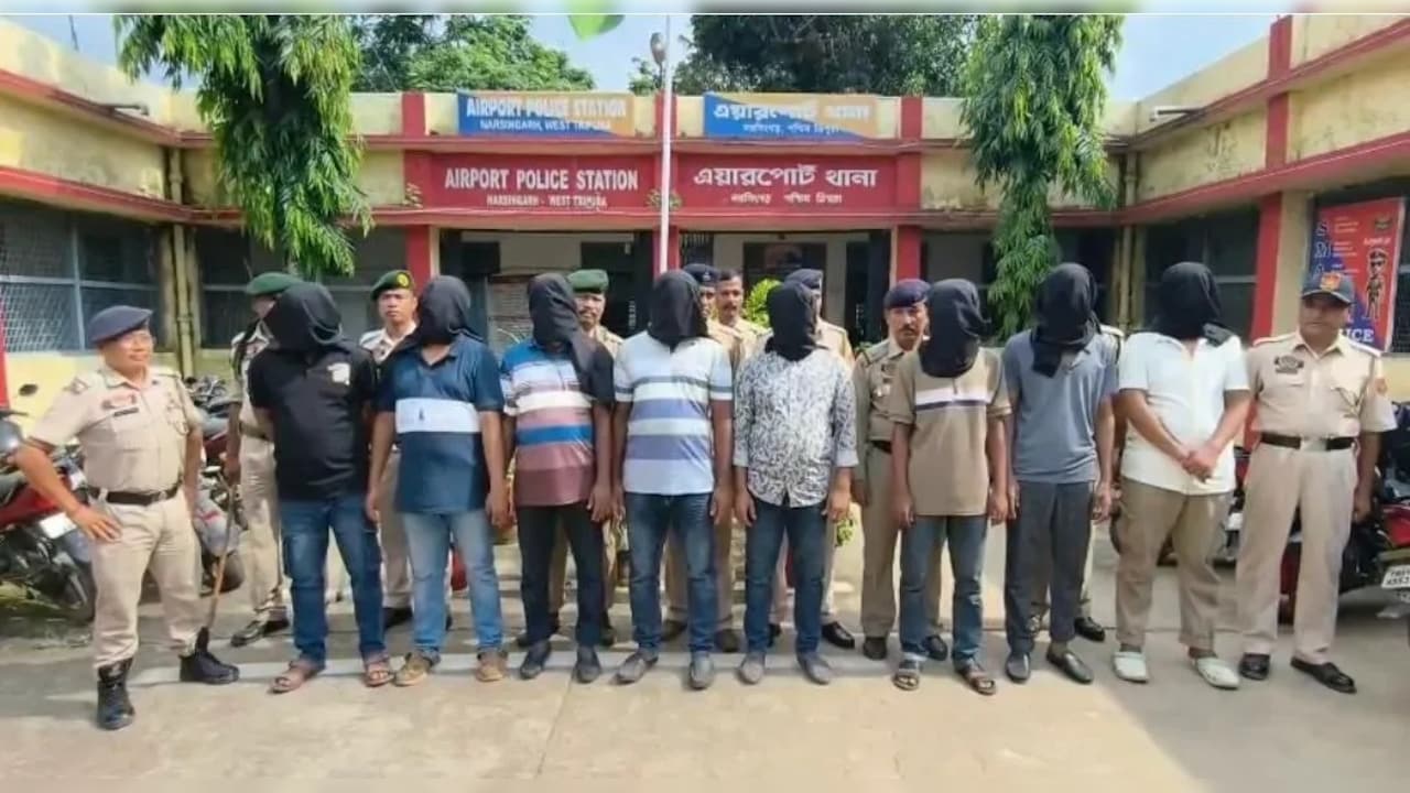 8 Bangladeshi Infiltrators Arrested At Tripura Airport