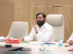 लोकसभा अध्यक्ष से मिले शिवसेना UBT के छह बागी सांसद, शिंदे की सेना के साथ करेंगे विलय