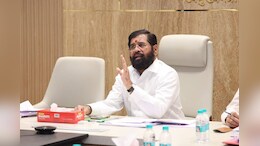 लोकसभा अध्यक्ष से मिले शिवसेना UBT के छह बागी सांसद, शिंदे की सेना के साथ करेंगे विलय
