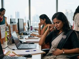 देशातील 7 कोटी महिला सोडणार नोकरी?  धक्कादायक अहवालाने कॉर्पोरेट जगतात खळबळ! वाचा काय आहे कारण?