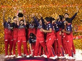 IPL 2026 Prize Money: चैंपियन बनने पर आरसीबी पर हुई पैसों की बारिश, उपविजेता गुजरात के खाते में आए इतने करोड़, देखें पूरी लिस्ट IPL 2026 Prize Money: चैंपियन बनने पर आरसीबी पर हुई पैसों की बारिश, उपविजेता गुजरात के खाते में आए इतने करोड़, देखें पूरी लिस्ट