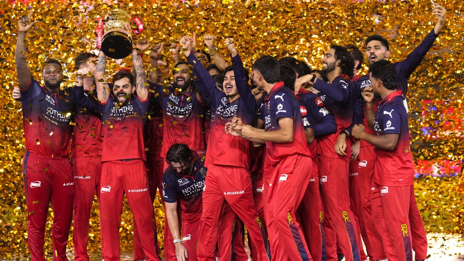 IPL 2026 Prize Money: चैंपियन बनने पर आरसीबी पर हुई पैसों की बारिश, उपविजेता गुजरात के खाते में आए इतने करोड़, वैभव सूर्यवंशी का जलवा