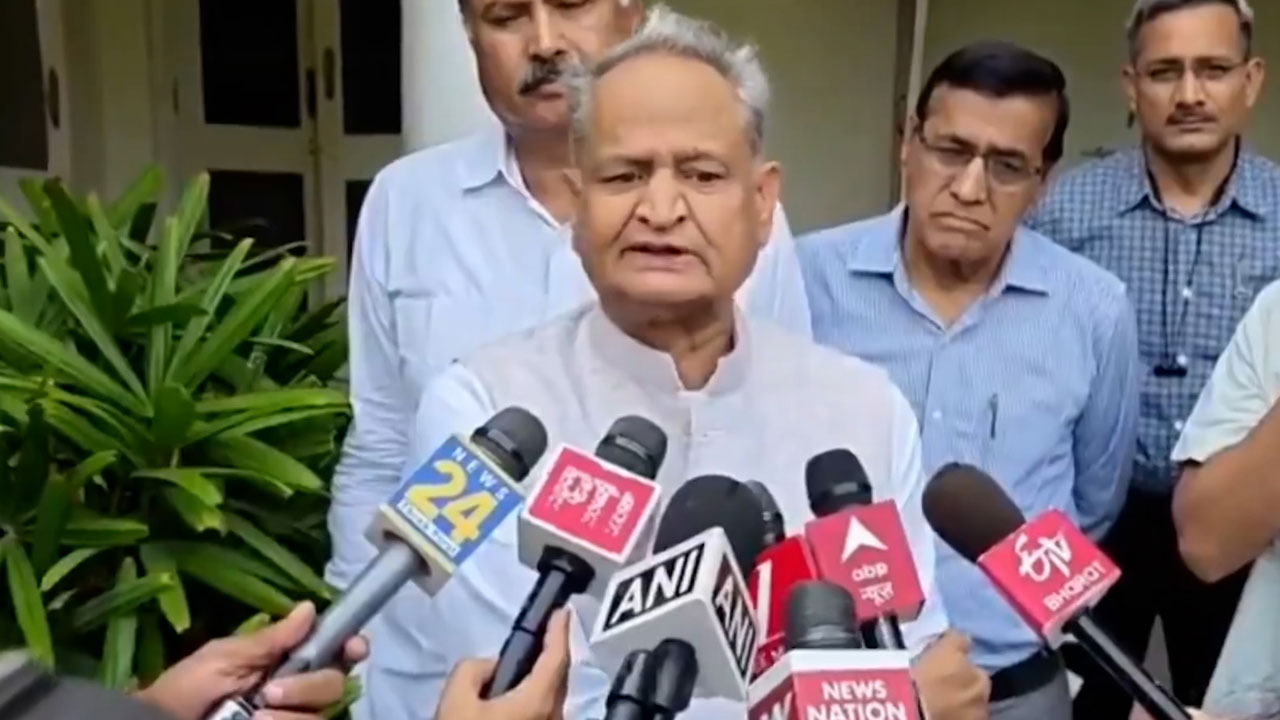 "Parties That Split From Congress Should Rejoin": Senior Congress Leader Ashok Gehlot