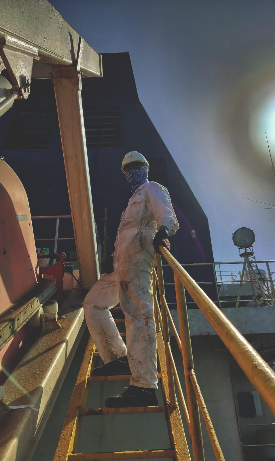 Strait of Hormuz Crisis: युद्ध में फंसा रुद्रांश Strait of Hormuz Crisis: युद्ध में फंसा रुद्रांश