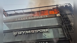 Delhi Eatery On Fire, 3 Cooking Gas Cylinders Explode. Daring Rescue Follows