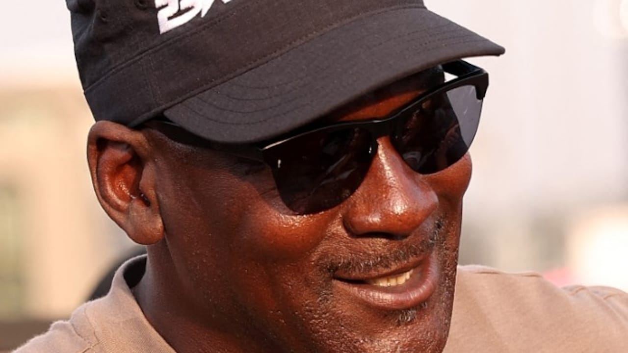 Quote Of The Day By Michael Jordan: "You Must Expect Great Things Of Yourself Before You Can Do Them"