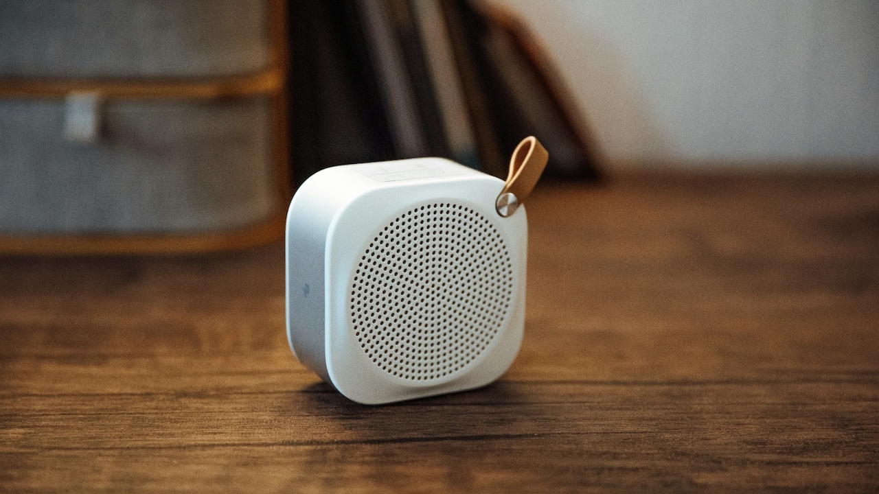 Why Bluetooth Speakers Distort At High Volume And How To Fix It Why Bluetooth Speakers Distort At High Volume And How To Fix It