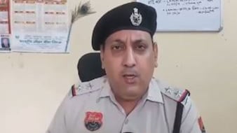 'पत्नी का टॉर्चर और नहीं झेल सकता,' वीडियो में ऐसा कहकर कपड़ा व्यापारी ने दे दी जान