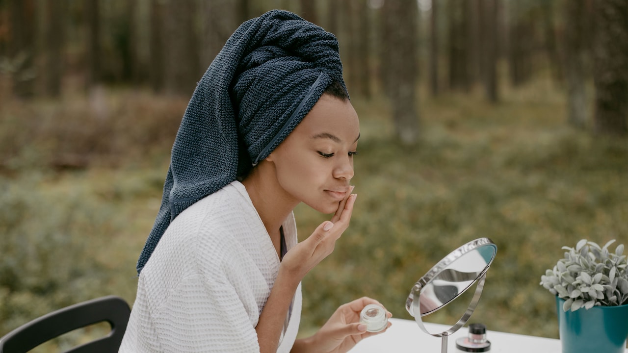 Dos And Donts Of Layering Skincare In Hot And Humid Weather