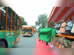 100 ई बसें, सस्ता किराया, CM योगी ने किया शुभारंभ, नोएडा, ग्रेनो और नोएडा एयरपोर्ट के इन रूट पर चलेंगी