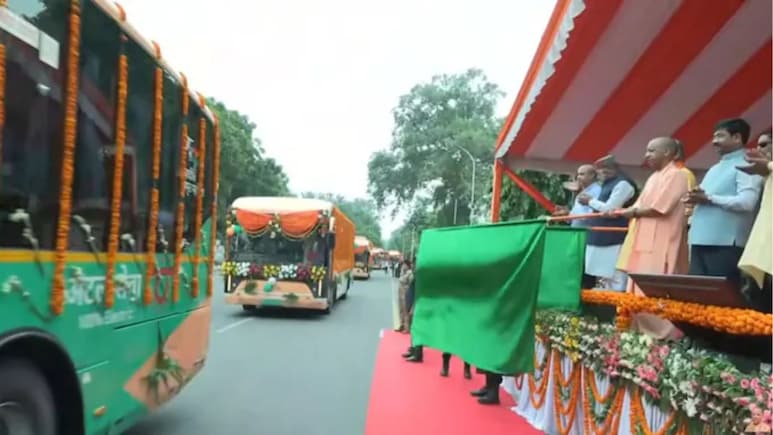 100 ई बसें, सस्ता किराया, CM योगी ने किया शुभारंभ, नोएडा, ग्रेनो और नोएडा एयरपोर्ट के इन रूट पर चलेंगी