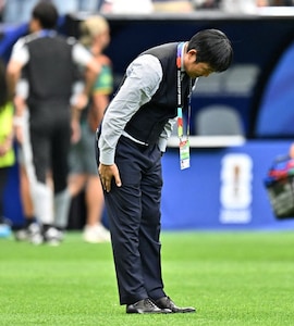 Japan Coach Hajime Moriyasu, Players Win Hearts, Bow Down To Fans After World Cup Exit