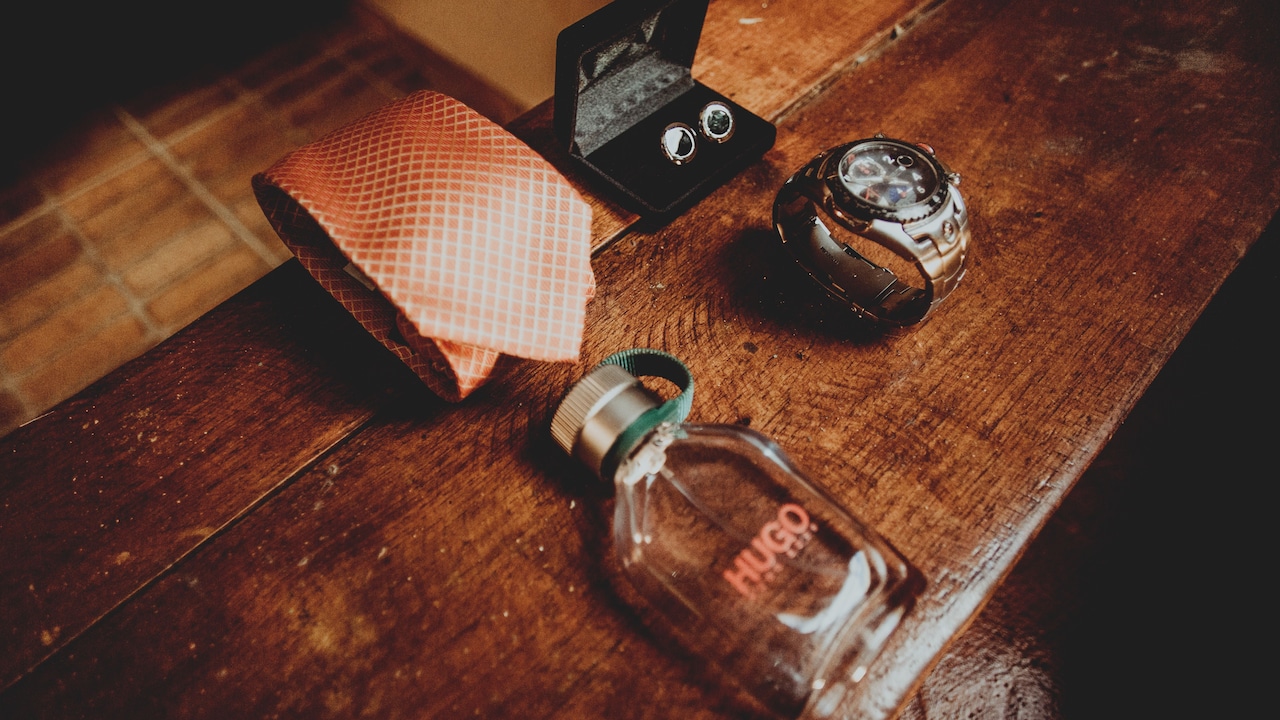 How To Choose A Mens Perfume That Stays Fresh In Humid Weather